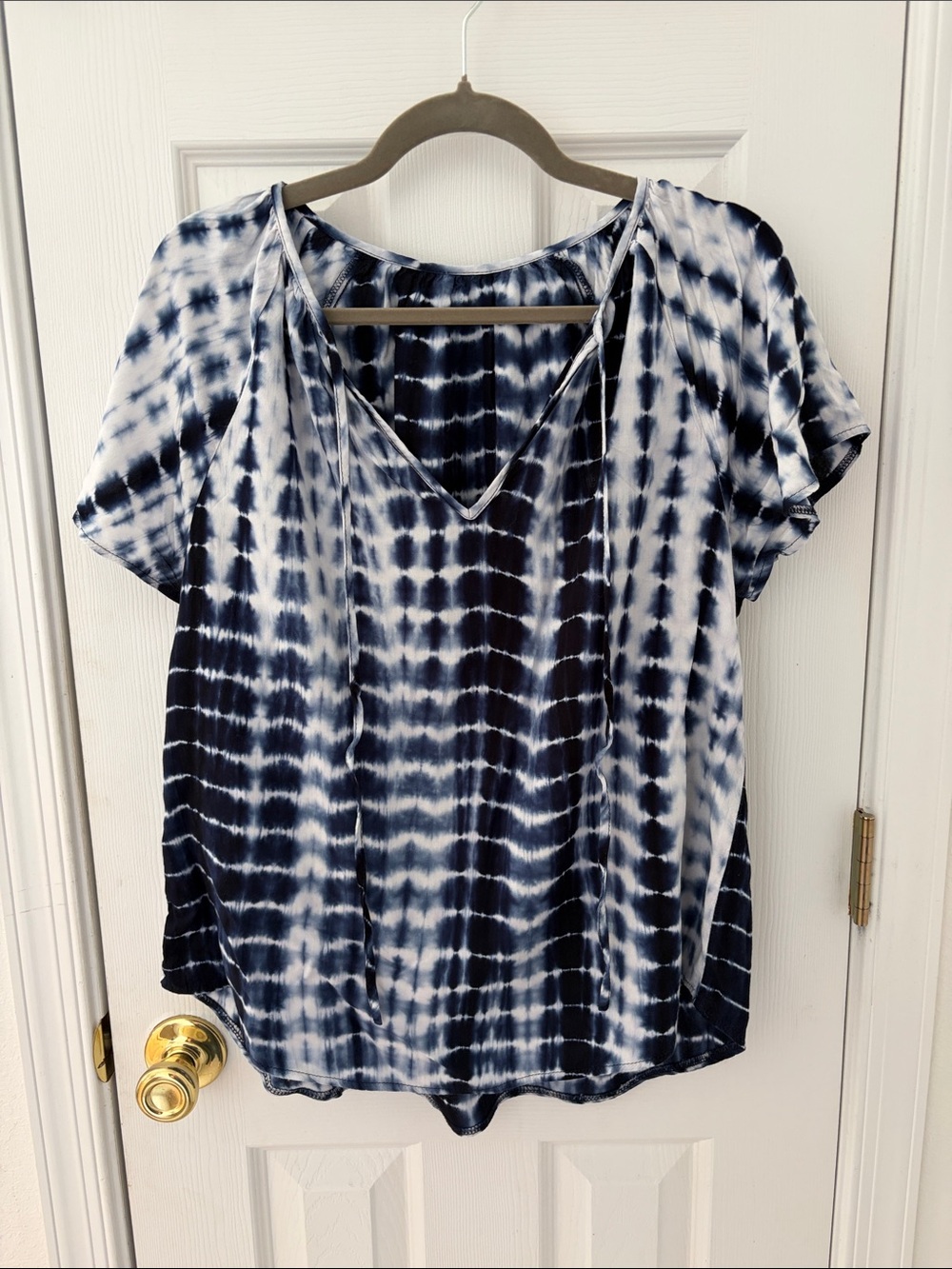 SHEIN Navy and White Tie-Dye V-Neck Blouse
